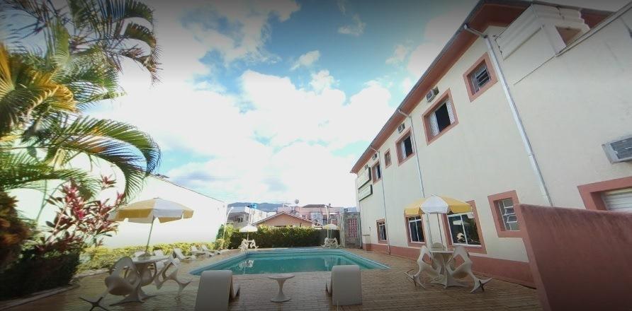 Hotel Guanabara 卡拉瓜塔图巴 外观 照片